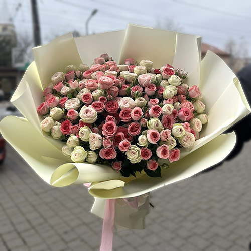 букет з 33 троянд спрей фото