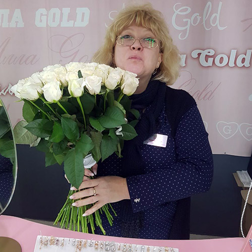 живе фото товару "25 белых роз"